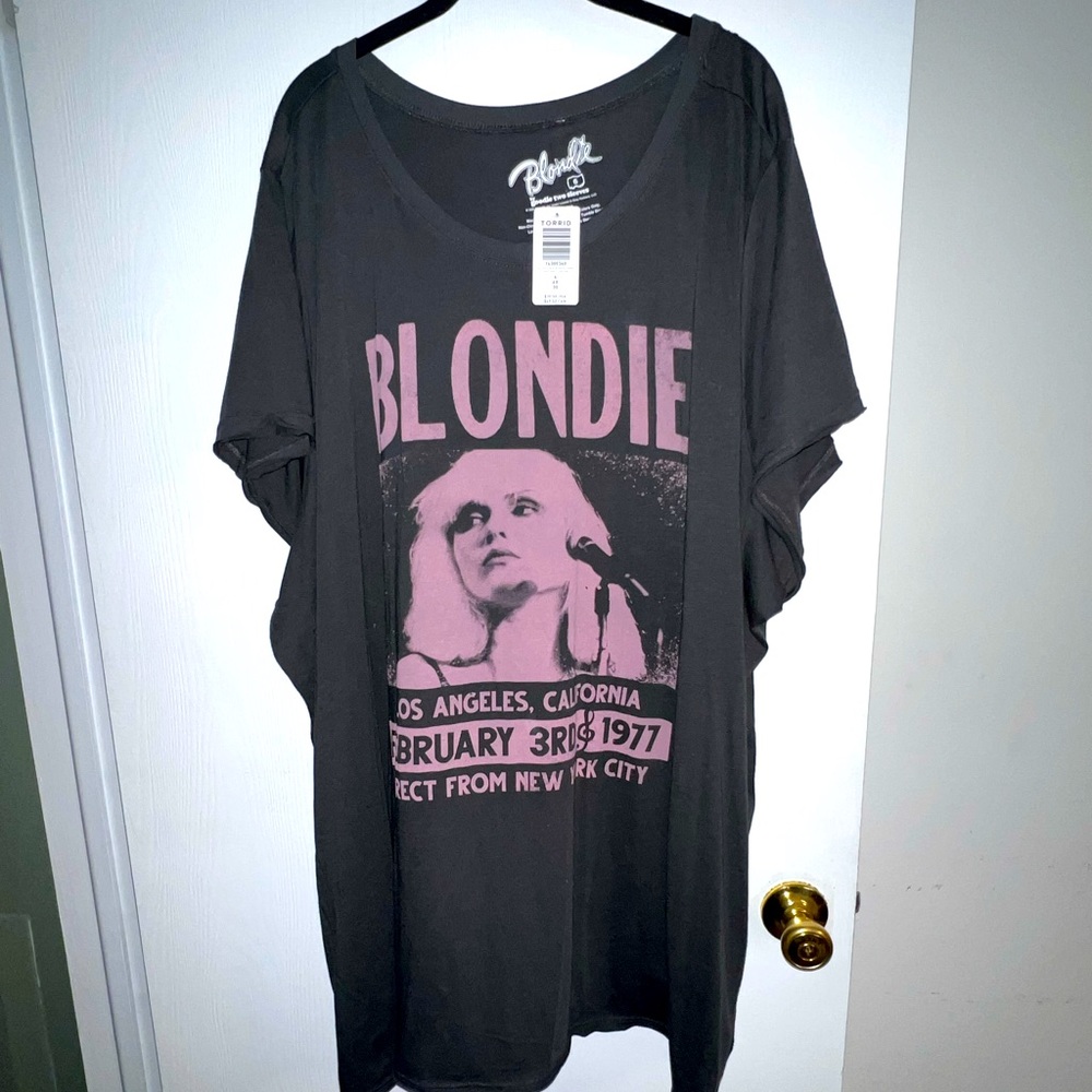 T-shirt